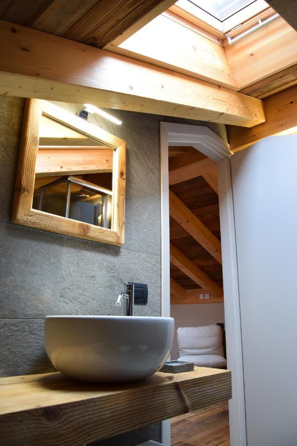 La Volta - Lake Como Heritage Home In Molino Maufet Watermill - Patio On The Garden Colico Exterior photo