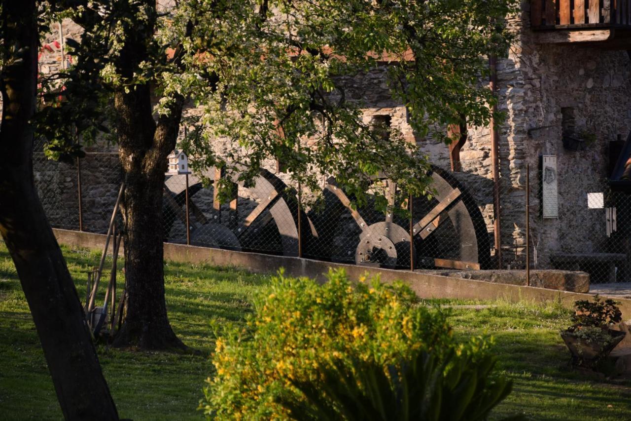 La Volta - Lake Como Heritage Home In Molino Maufet Watermill - Patio On The Garden Colico Exterior photo